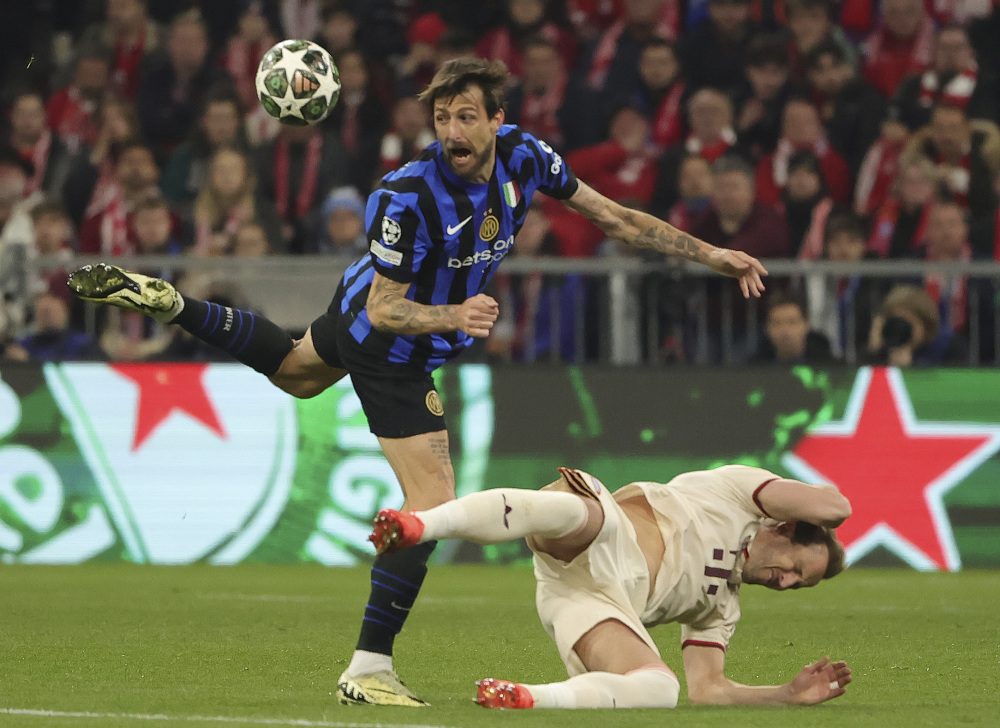 能攻善传！哈利伯顿15中12&7记三分高效砍下33分11助3断2帽