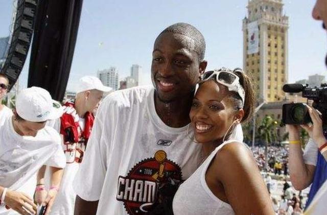 切尔西2-2卡拉巴赫，埃斯特旺、加纳乔破门，哈托失误送礼+送点