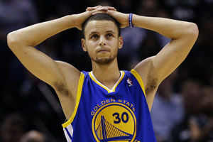 C罗未婚妻乔治娜点赞梅西妻子安东内拉夺冠帖